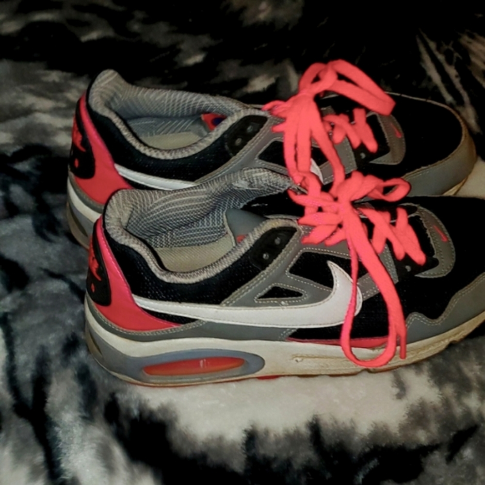 Vintage Nike shoes